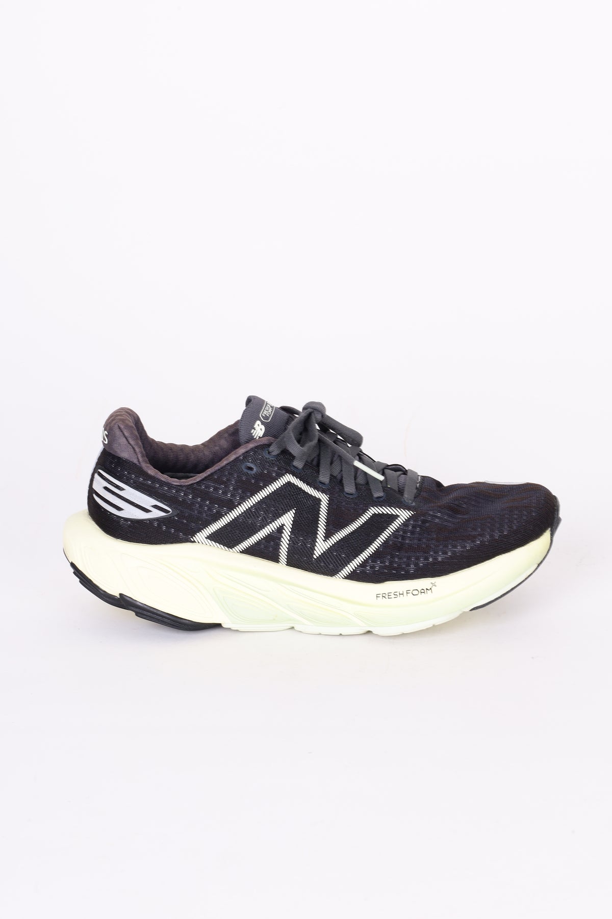 New Balance Mens Grey Sneakers Size EU 42.5