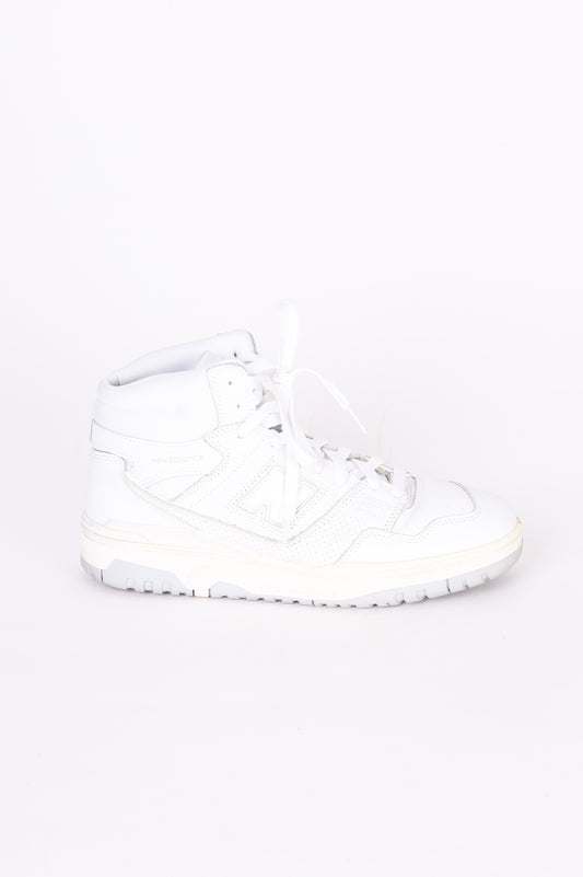 New Balance Mens White Sneakers Size EU 42.5