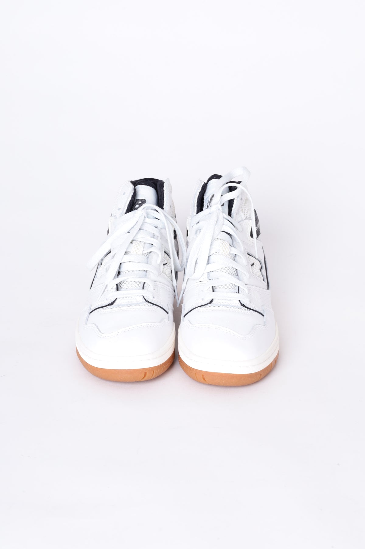New Balance Mens White Sneakers Size EU 41.5