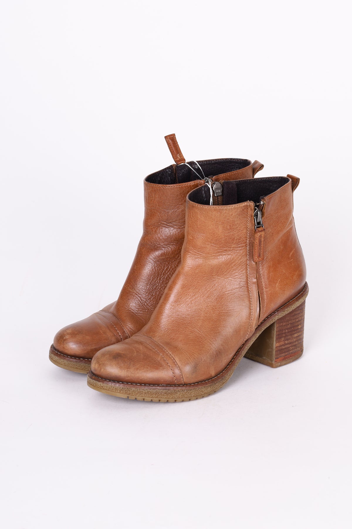 Briarwood Womens Brown Boots  Size EU 39