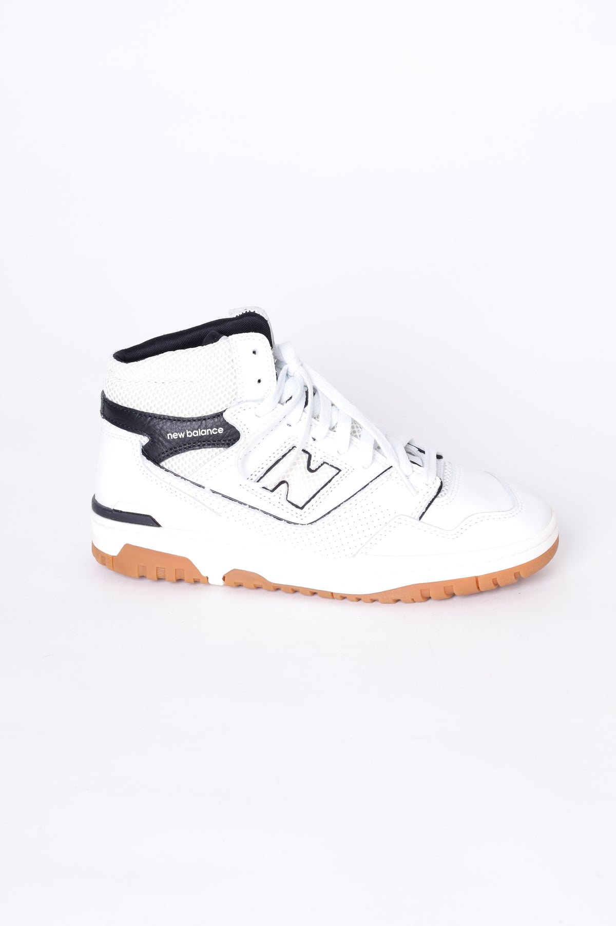 New Balance Mens White Sneakers Size EU 41.5