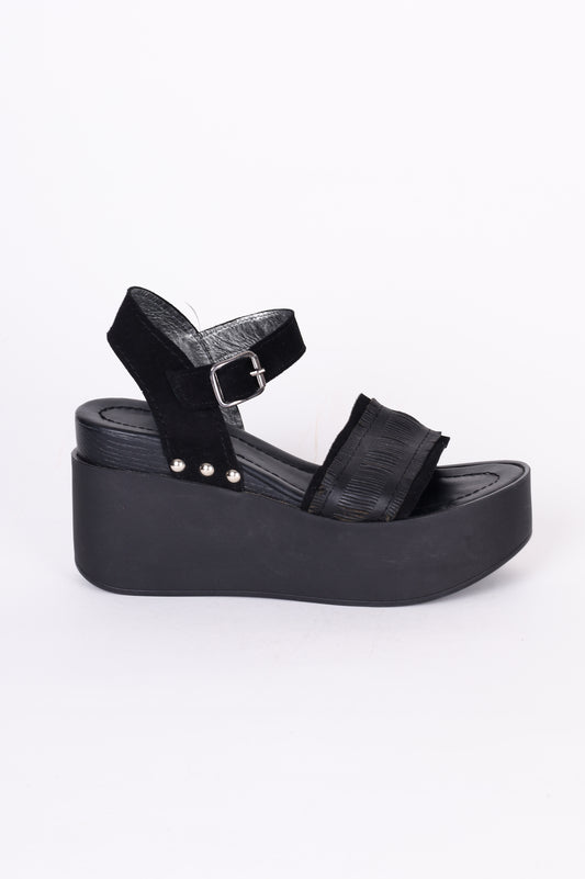 Aakasha Womens Black Shoes Size EU 40