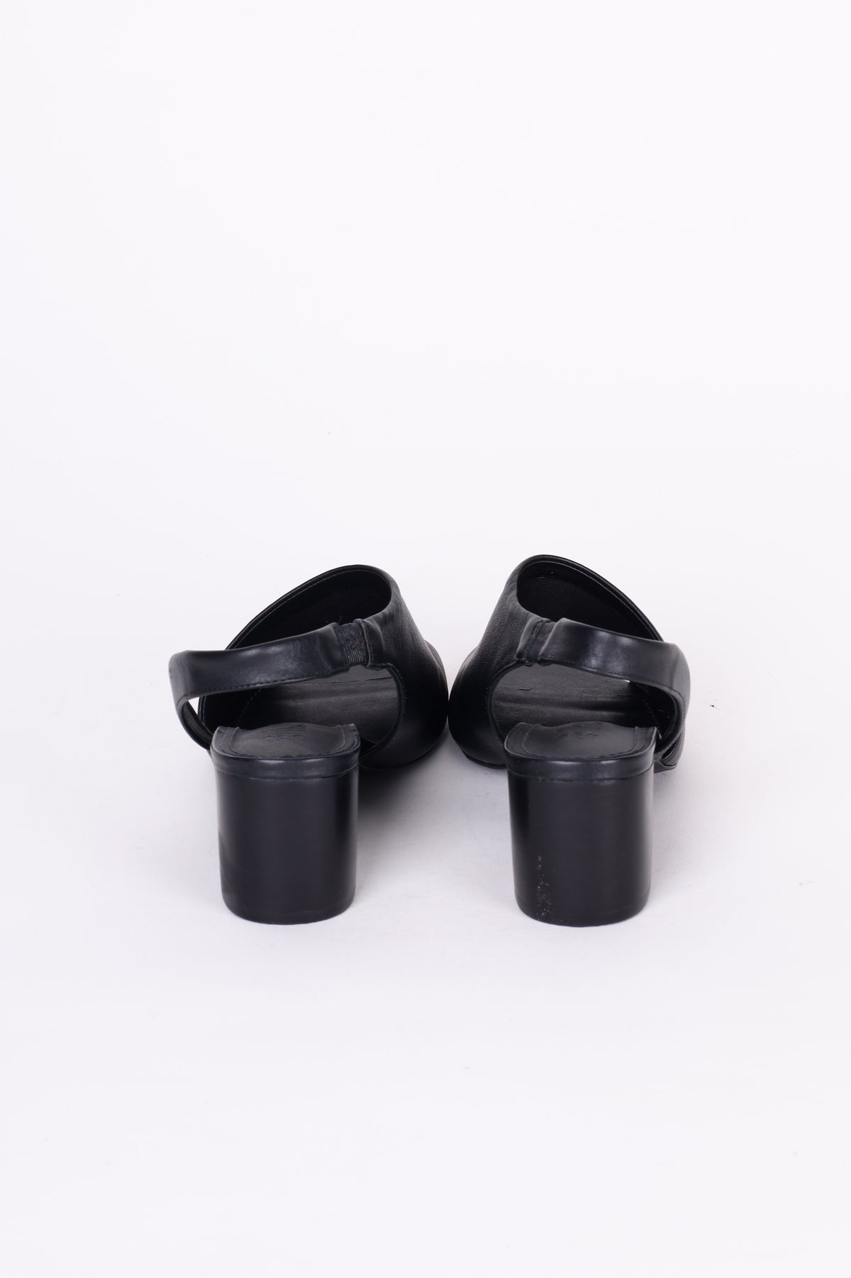 ike. Womens Black Heels Size EU 38